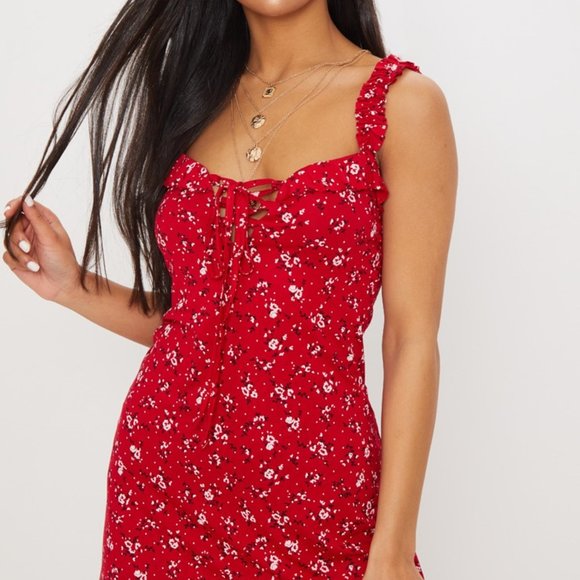 PrettyLittleThing Dresses & Skirts - Red Ditsy Floral Print Frill Detail Shift Dress